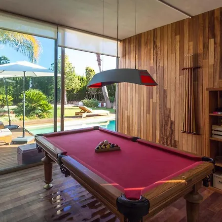 Villa Cool By Eivillas