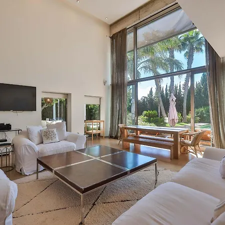 Cool By Eivillas *